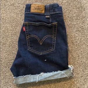 Vintage Levi shorts ✨